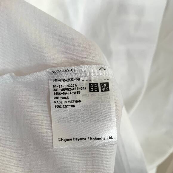 Uniqlo x Attack on Titan Eren Mikasa Armin Graphic T-shirt in White Unisex M - Picture 6 of 9